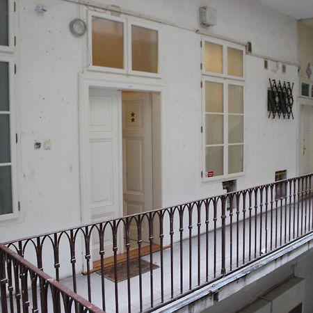 Michalska Apartment Praha Bagian luar foto