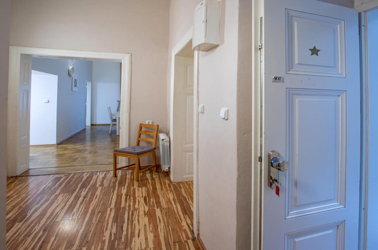 Michalska Apartment Praha Bagian luar foto