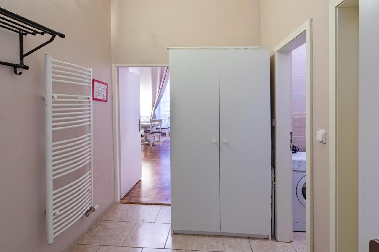 Michalska Apartment Praha Bagian luar foto
