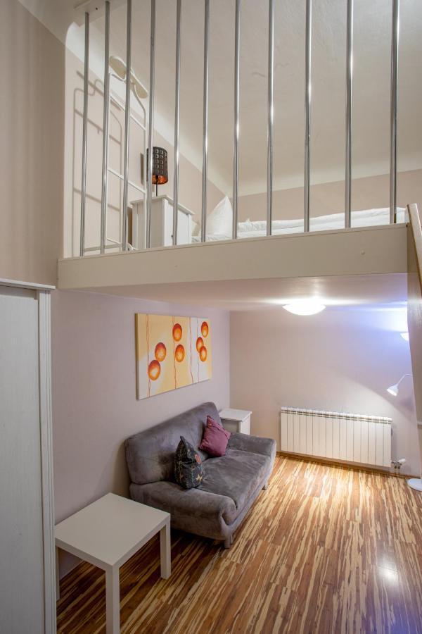 Michalska Apartment Praha Bagian luar foto