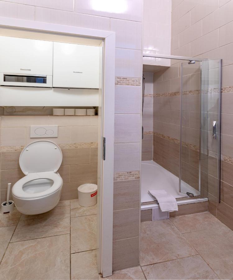 Michalska Apartment Praha Bagian luar foto
