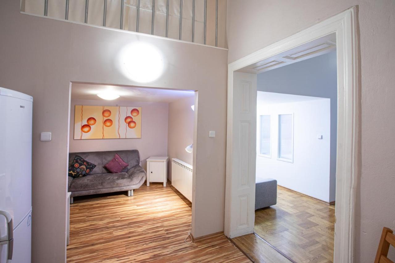 Michalska Apartment Praha Bagian luar foto